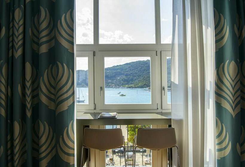 سوییت جونیور با چشم‌انداز دریا, Grand Hotel Portovenere
