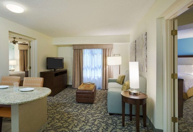 Suite Adaptée aux Personnes à Mobilité Réduite, Homewood Suites By Hilton Raleigh Durham Airport @ Rtp