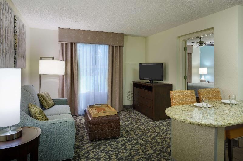 اتاق استاندارد با تخت بزرگ برای معلولان, Homewood Suites By Hilton Raleigh Durham Ap/research Triangle