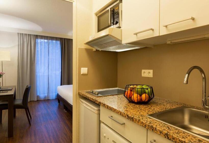 스탠다드 스튜디오, Citadines Partdieu Lyon