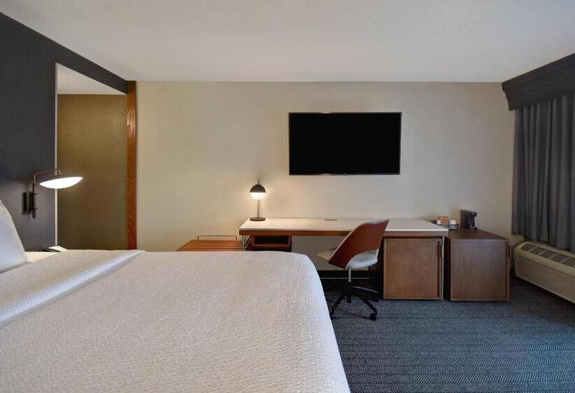 اتاق استاندارد با تخت بزرگ, Courtyard By Marriott Cincinnati Airport