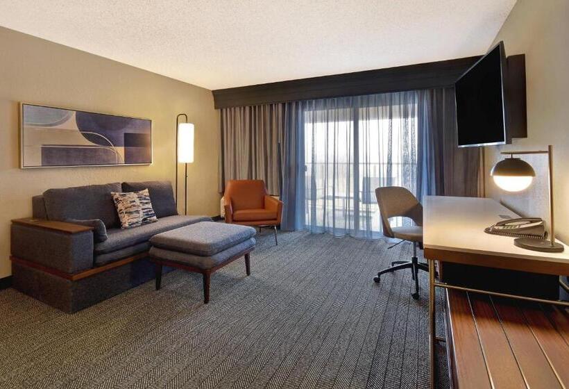 سوئیت با تخت بزرگ, Courtyard By Marriott Cincinnati Airport