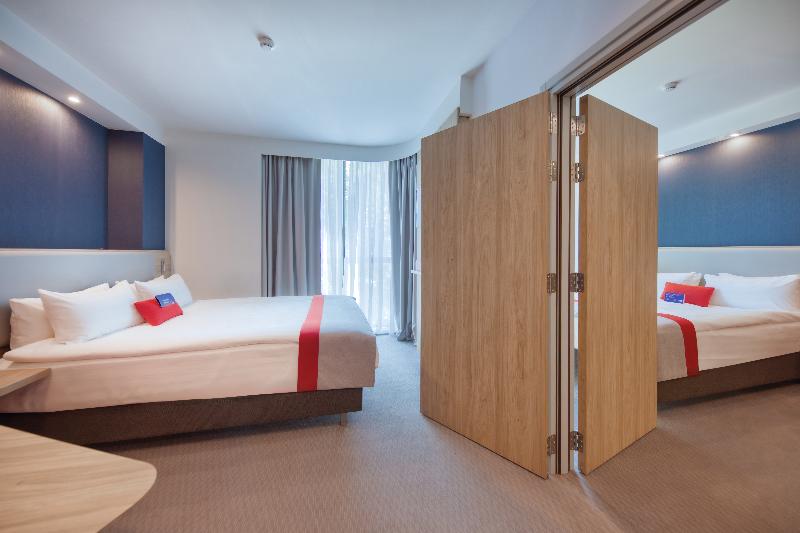 اتاق استاندارد, Crowne Plaza Suites Arlington, An Ihg