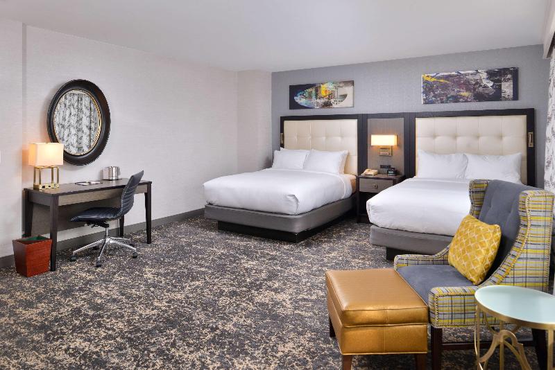 اتاق استاندارد با تخت دو نفره بزرگ, Doubletree By Hilton Utica