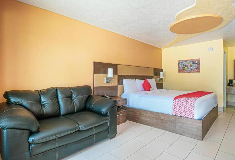 اتاق استاندارد با تخت بزرگ, OYO Hotel Shenandoah Woodlands Mall