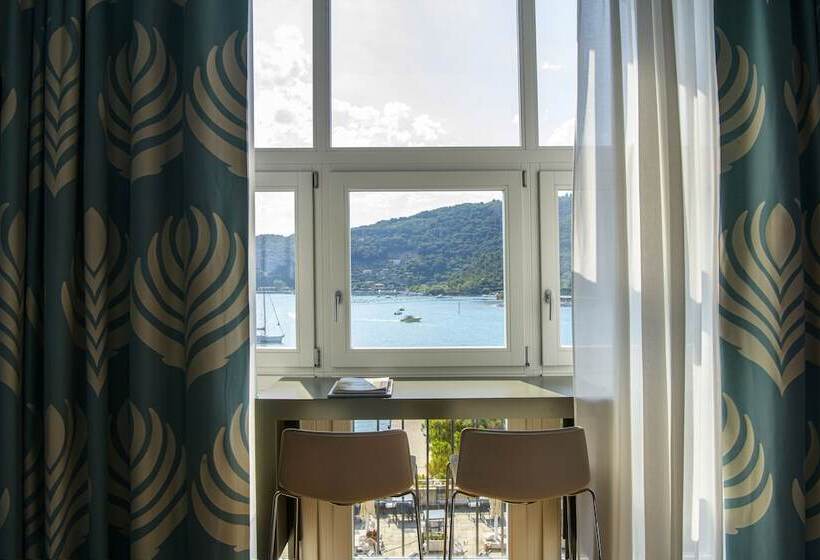 سوییت با چشم‌انداز دریا, Grand Hotel Portovenere