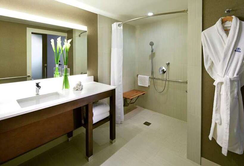 اتاق استاندارد, Hilton Columbus At Easton