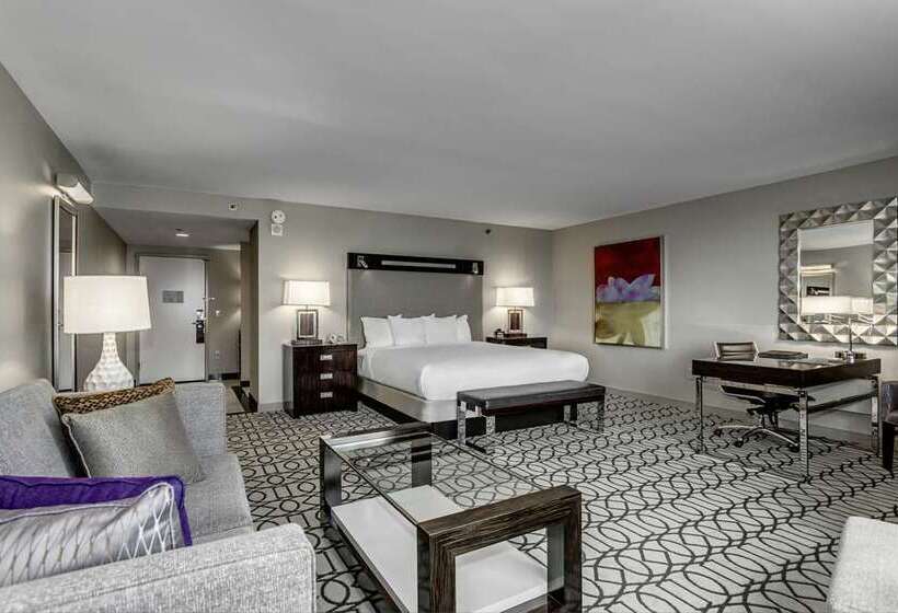 سوئیت جونیور با تخت بزرگ, Hilton Columbus At Easton
