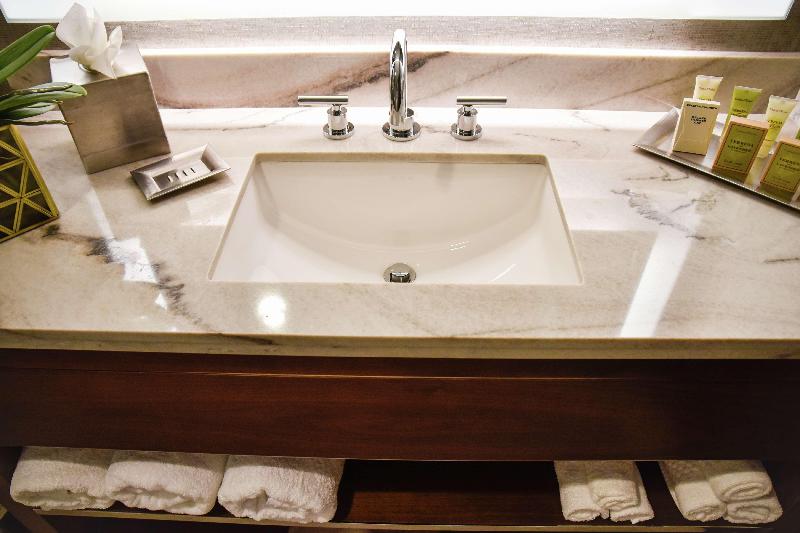 اتاق استاندارد, Hilton Dallas/park Cities