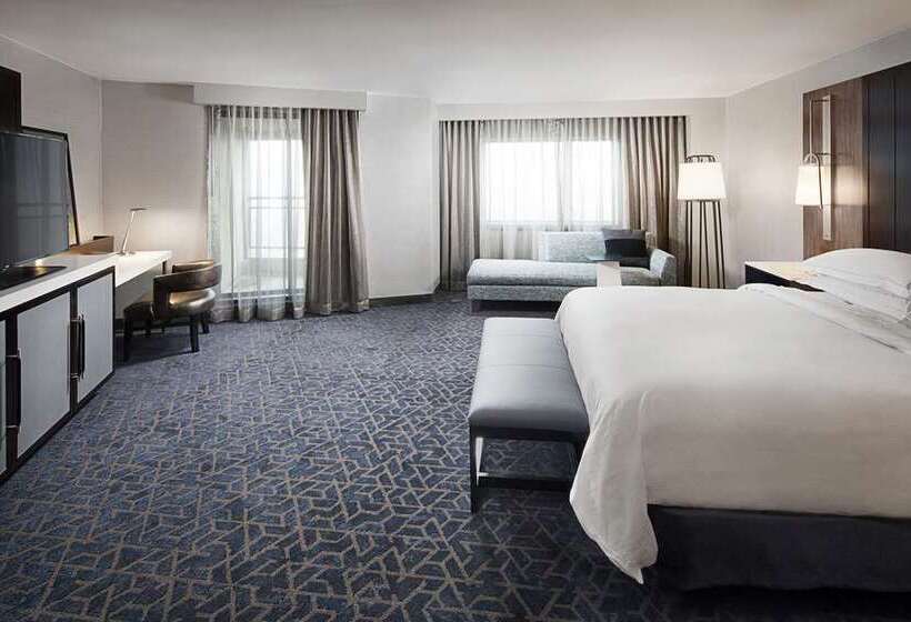 سوئیت جونیور با تخت بزرگ, Hilton Dallas/park Cities