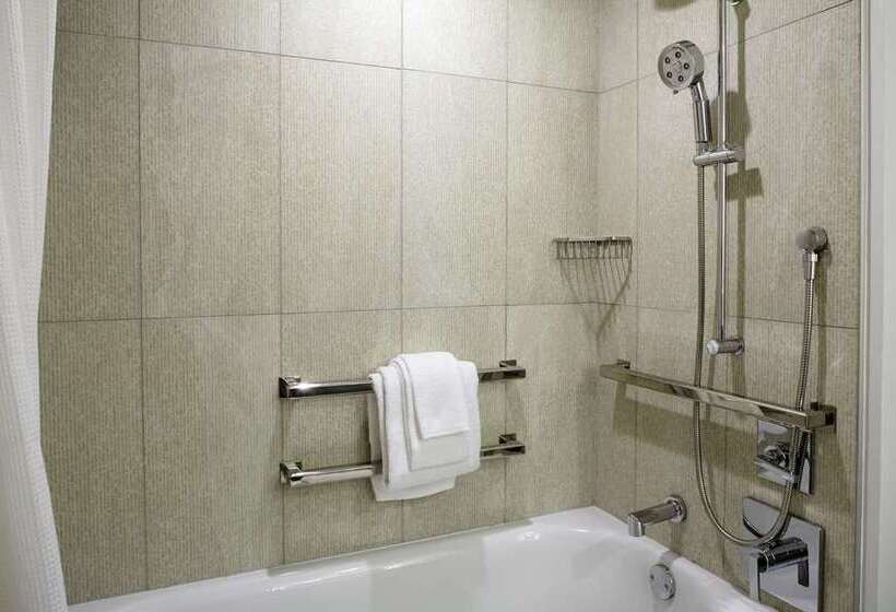 اتاق استاندارد, Hilton Daytona Beach Oceanfront Resort