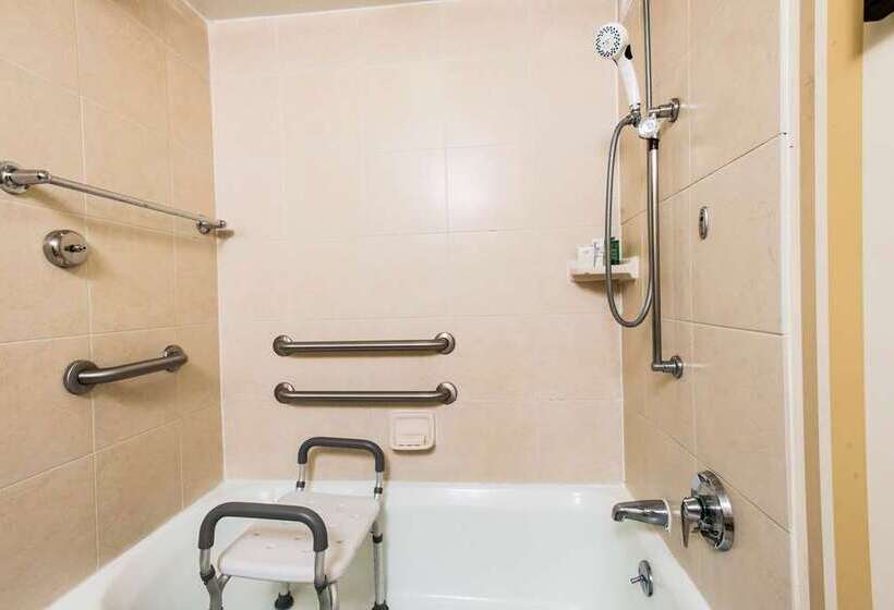 سوییت, Hilton Daytona Beach Oceanfront Resort