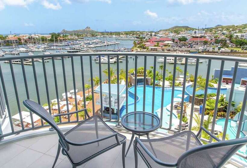 اتاق استاندارد با تخت بزرگ, Hilton Daytona Beach Oceanfront Resort