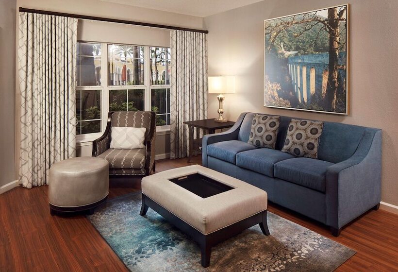 2 Bedroom Suite with Balcony, Hilton Grand Vacations Club Tuscany Village Orlando