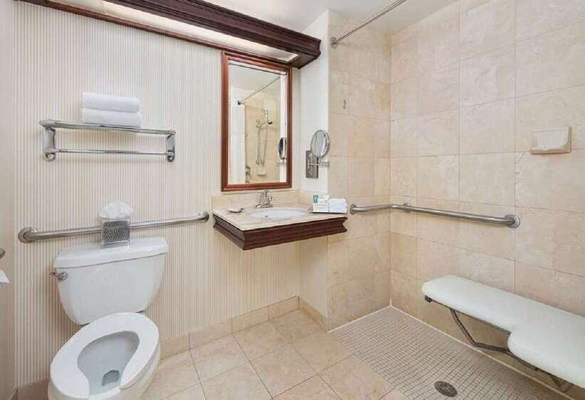 اتاق استاندارد, Hilton Philadelphia City Avenue