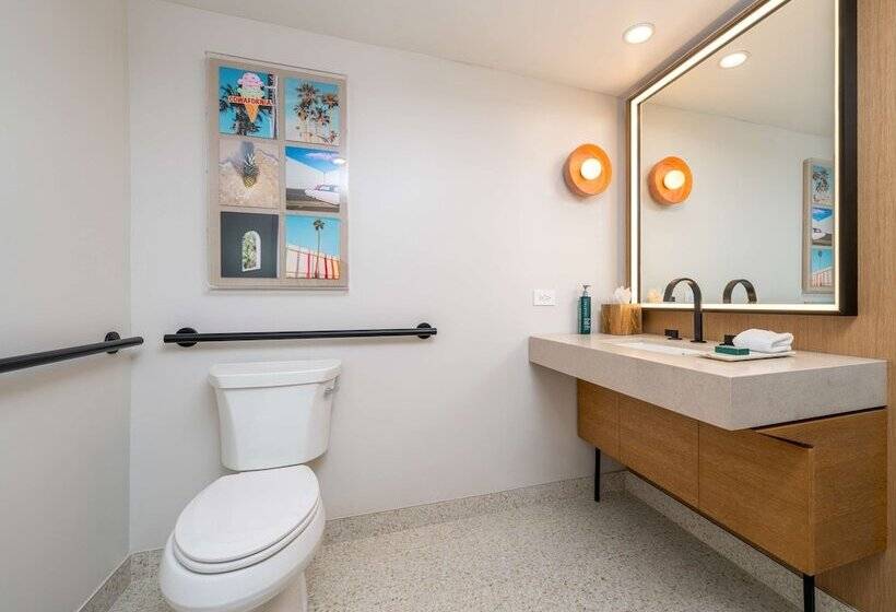 اتاق استاندارد با تخت دوبل برای معلولان, Hilton San Diego Gaslamp Quarter