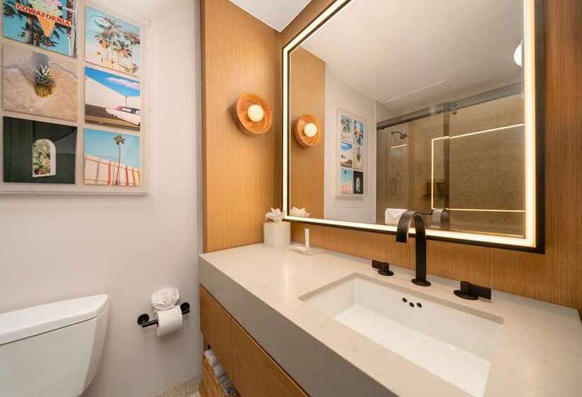 اتاق استاندارد با تخت بزرگ, Hilton San Diego Gaslamp Quarter