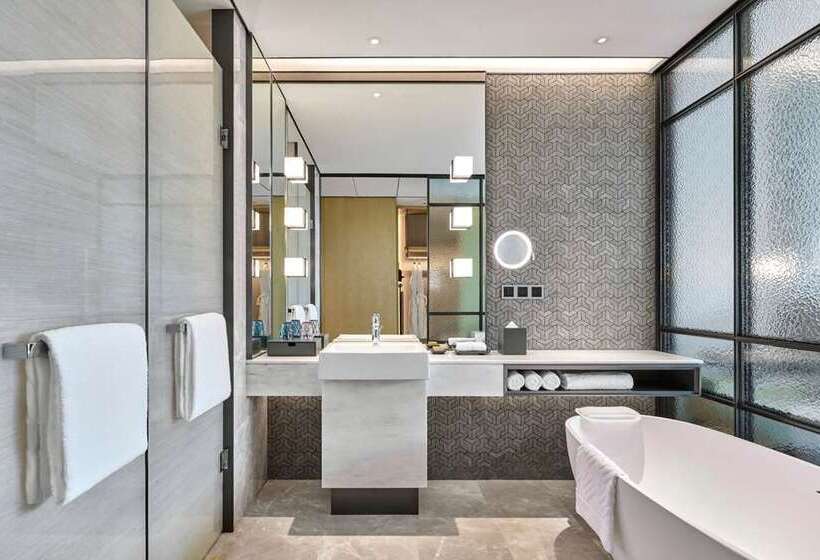 اتاق استاندارد با تخت بزرگ, Hilton San Diego Gaslamp Quarter