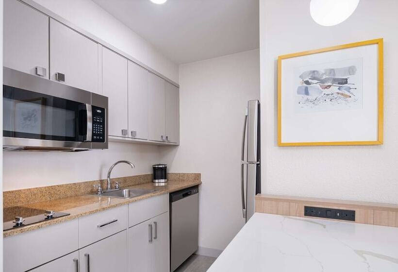 سوییت, Homewood Suites By Hilton Columbia