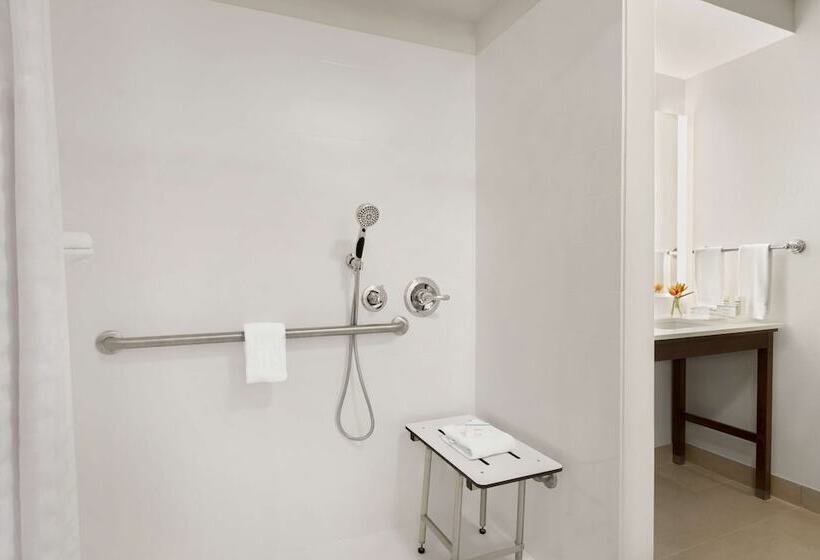 سوئیت برای معلولان, Homewood Suites By Hilton Fort Myers