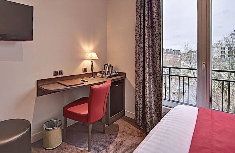 Quarto Quádruplo Estandar, Du Midi Paris Montparnasse