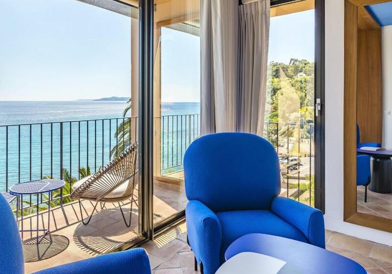 Deluxe Kamer met Uitzicht op Zee en Balkon, Hôtel Le Bailli De Suffren