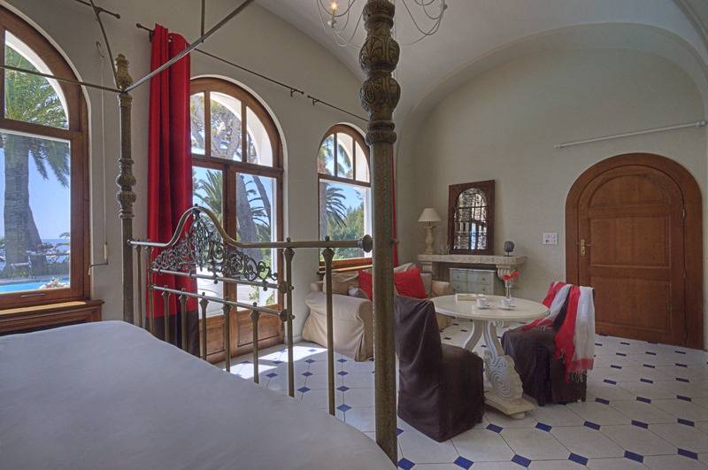 سوییت جونیور, La Villa Mauresque