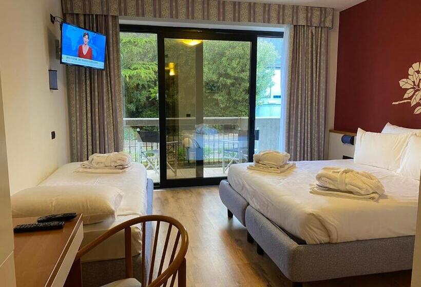 اتاق استاندارد سه تخته با بالکن, Alevic Hotel Sirmione
