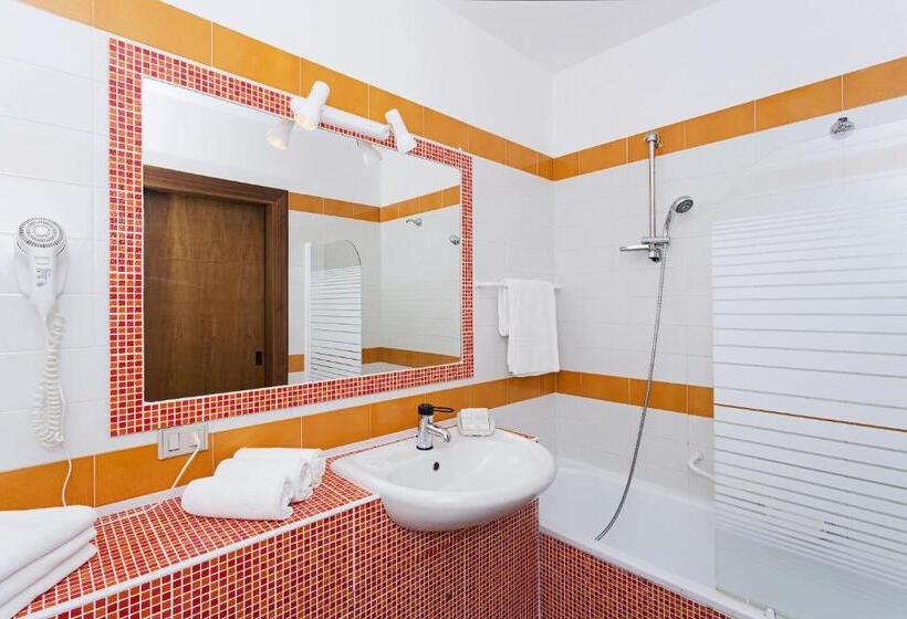 Economy Triple Room, Bel 3