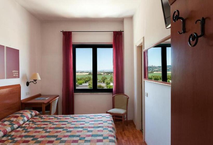 Economy Triple Room, Brigantino Non Dista