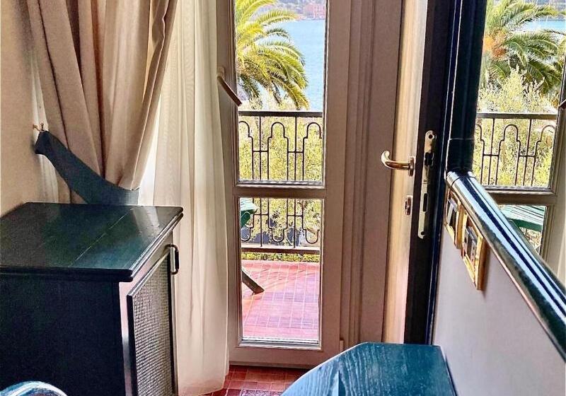 اتاق استاندارد با چشم‌انداز دریا, Della Baia