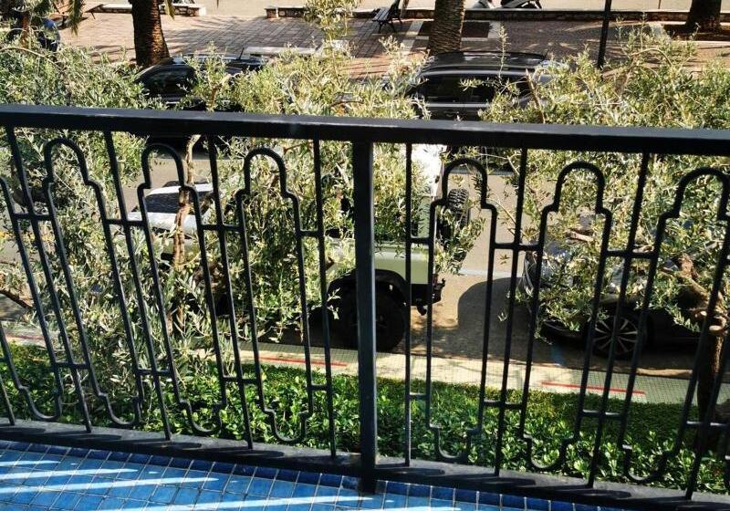 اتاق استاندارد با چشم‌انداز دریا, Della Baia