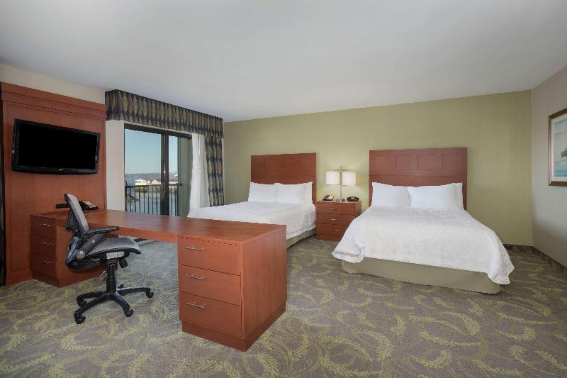 اتاق استاندارد با تخت دو نفره بزرگ برای معلولان, Hampton Inn Alamogordo