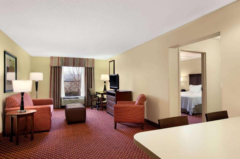 اتاق استاندارد با تخت بزرگ, Hampton Inn Atlantastockbridge
