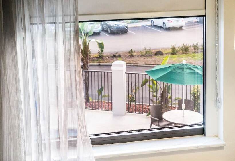 اتاق استاندارد برای معلولان, Hampton Inn Lakeland