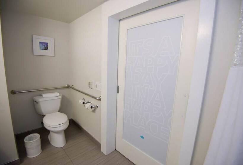 اتاق استاندارد برای معلولان, Hampton Inn Lakeland