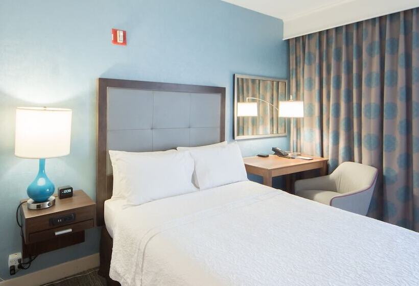 Chambre Standard Adaptée aux Personnes à Mobilité Réduite, Hampton Inn Lakeland