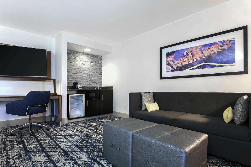 سوئیت با تخت بزرگ, Hampton Inn & Suites Austindowntown/convention Center