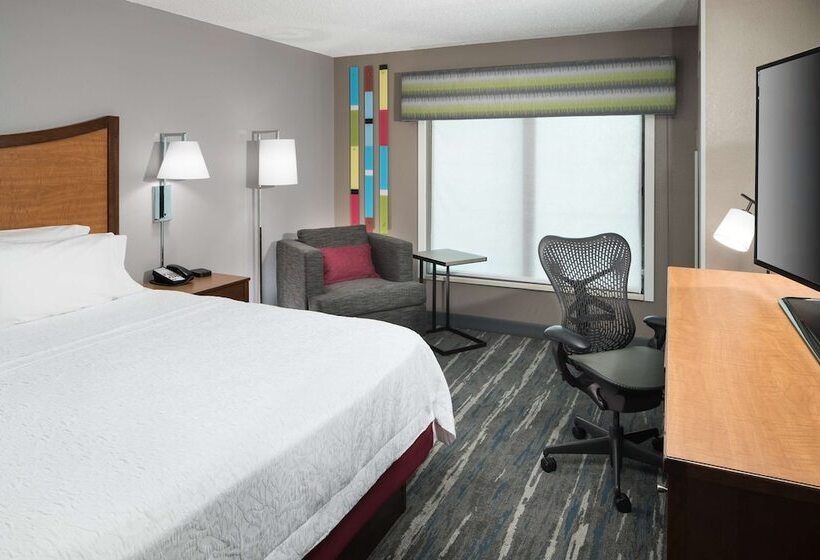 اتاق استاندارد با تخت دوبل برای معلولان, Hampton Inn & Suites Chicagonorth Shore/skokie
