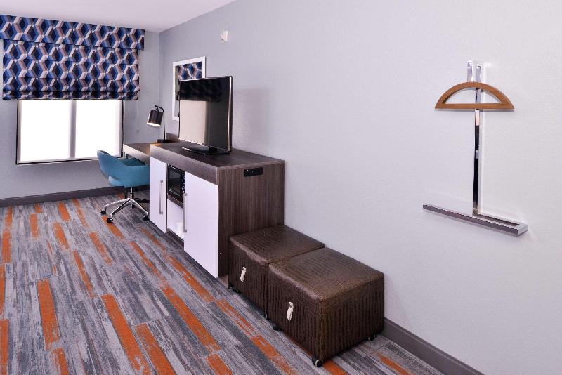 استودیو استاندارد با تخت کینگ, Hampton Inn & Suites Legacy Parkfrisco