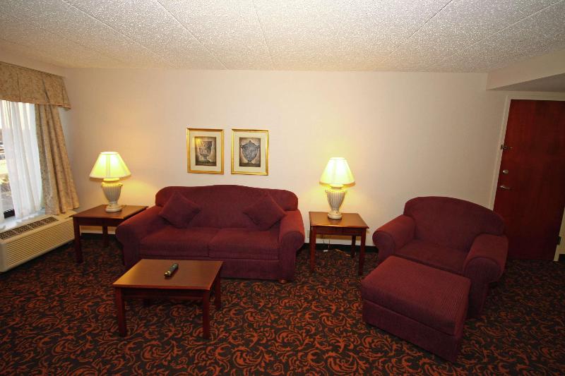 سوئیت با تخت بزرگ, Hampton Inn Woodbridge