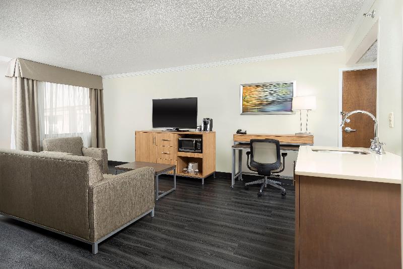اتاق استاندارد با تخت بزرگ, Holiday Inn Greenville, An Ihg