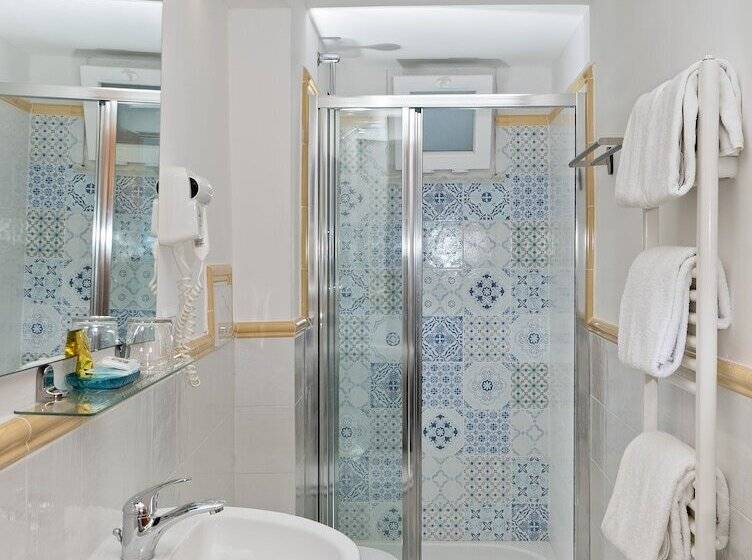Triple Room Sea View, Il Girasole