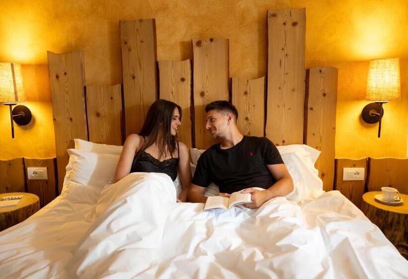 اتاق استاندارد سه نفره, Luna Wellness