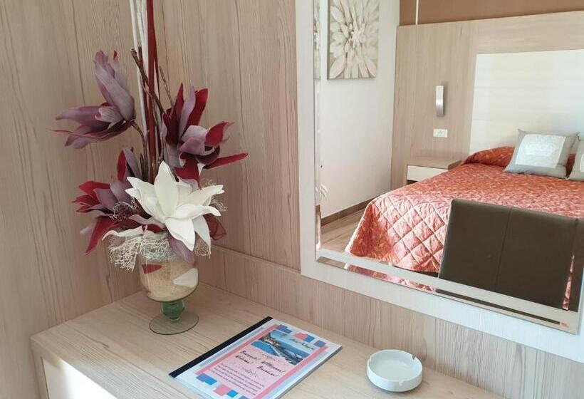 Superior room with lake view, Palazzina