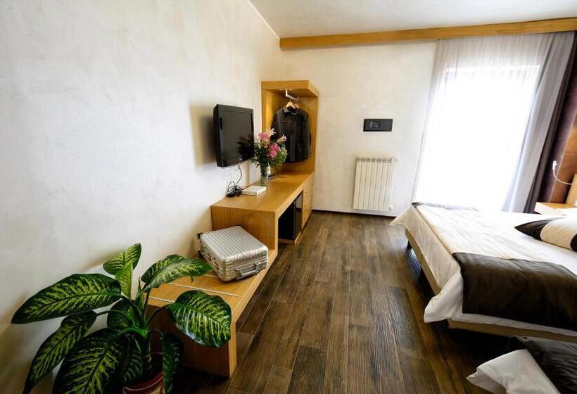 اتاق سوپریور سه تخته, Sport Village Hotel & Spa