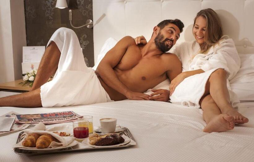 سوییت جونیور, Sport Village Hotel & Spa