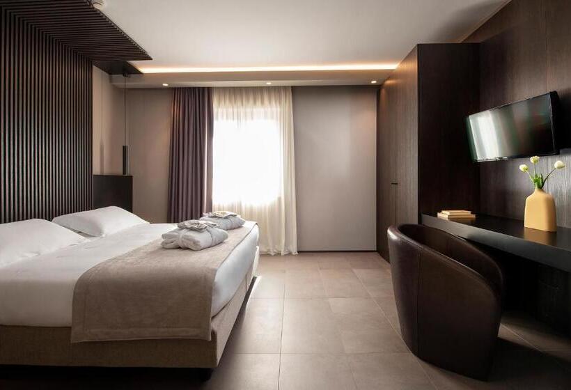 اتاق اجرایی, Sport Village Hotel & Spa