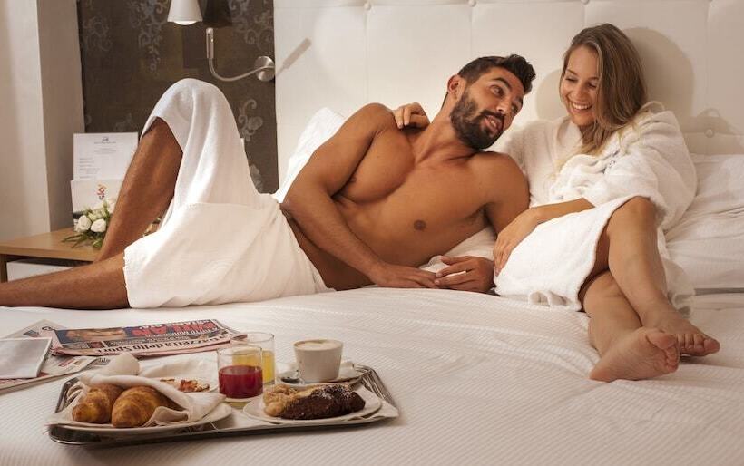 سوییت جونیور, Sport Village Hotel & Spa