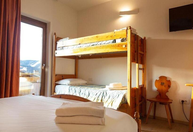 Economy Quadruple Room, Villaggio Nevada